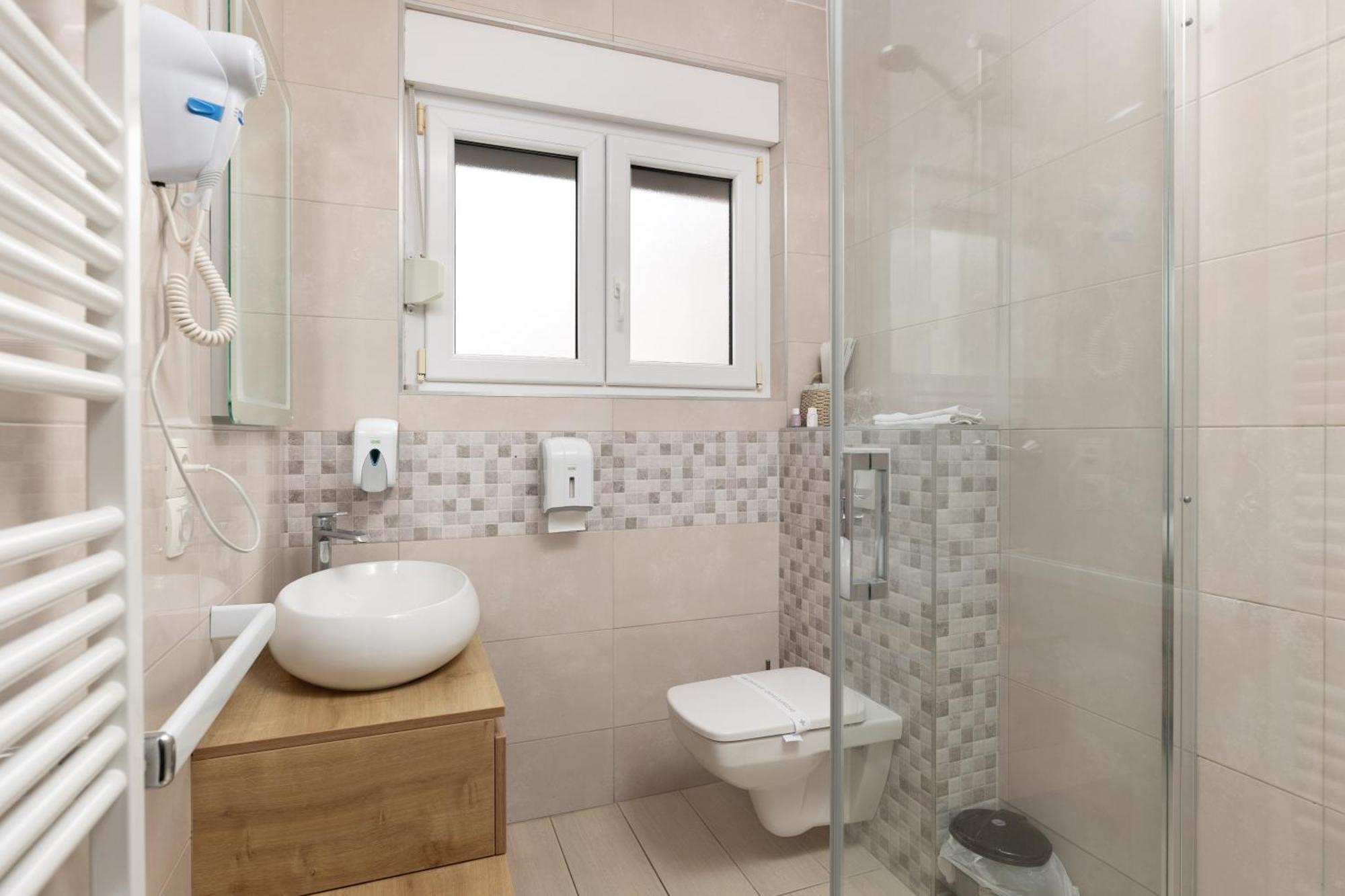 Villa Okruk-10 Meters Away From The Beach Okrug Gornji Extérieur photo